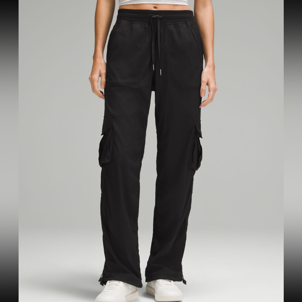 Lululemon Dance Studio Relaxed-Fit Mid-Rise
Cargo Pant